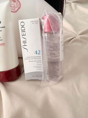 Shiseido Next Stop Ginza 7-Piece Skincare Travel Gift Set with Red Cosmetic Bag